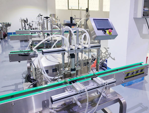 四頭齒輪泵灌裝機-橄欖油自動液體灌裝機